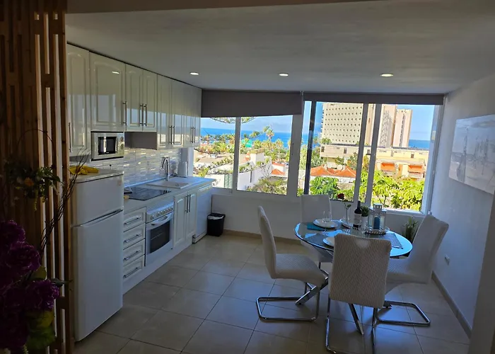 Jacaranda 2 By Sea And Beach, Pool, Very Central, Dishwasher, Wifi, Fantastic Seaview Апартаменты *