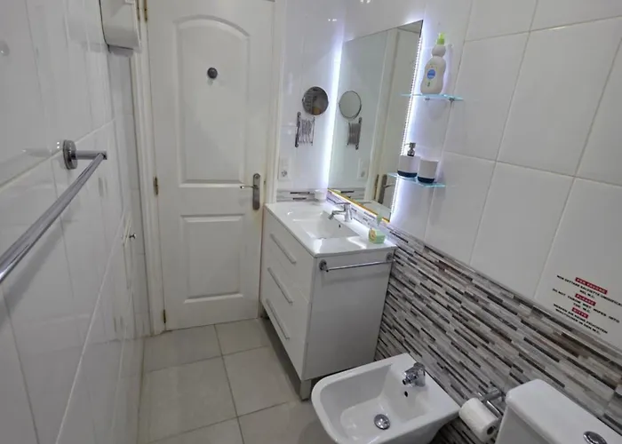 Jacaranda 2 By Sea And Beach, Pool, Very Central, Dishwasher, Wifi, Fantastic Seaview * Арона