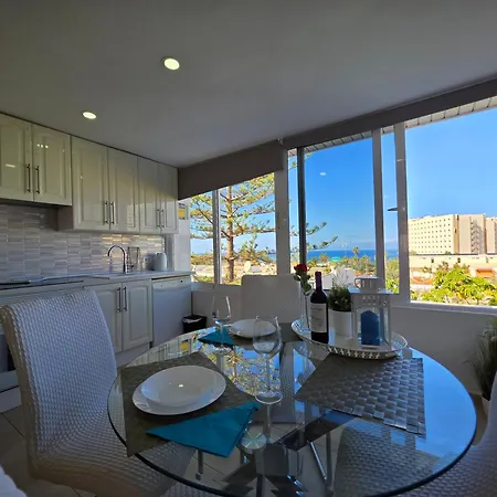 Jacaranda 2 By Sea And Beach, Pool, Very Central, Dishwasher, Wifi, Fantastic Seaview Arona (Tenerife)